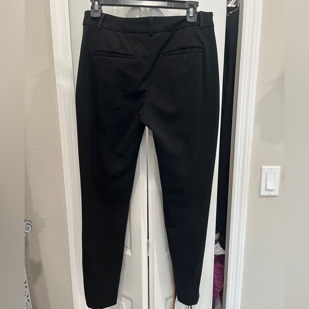 Black ankle pants from Express. Used in good condition